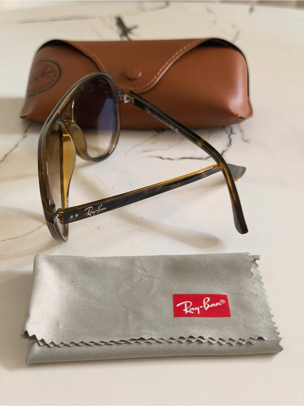 Ray-Ban Brown Gradient Aviator Sunglasses with Tortoiseshell Frame